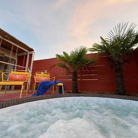 Oasis De Detente Avec Piscine Et Jacuzzi 300m2 Vila Roeze-sur-Sarthe