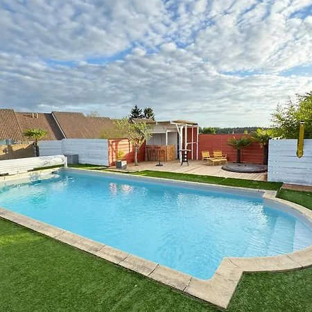 Oasis De Detente Avec Piscine Et Jacuzzi 300m2