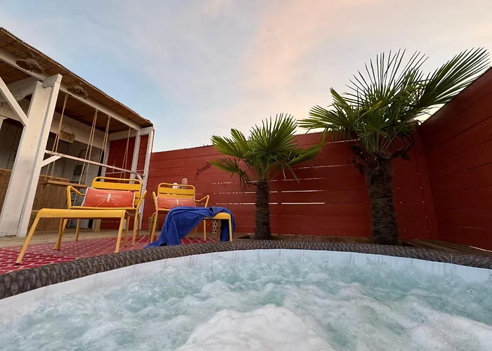 Oasis De Detente Avec Piscine Et Jacuzzi 300m2 Villa Roeze-sur-Sarthe