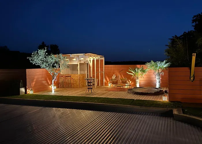 Oasis De Detente Avec Piscine Et Jacuzzi 300m2