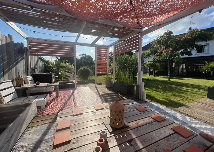 Oasis De Detente Avec Piscine Et Jacuzzi 300m2